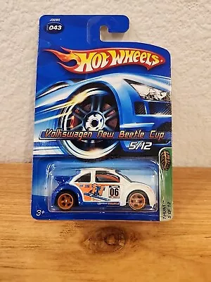 Hot Wheels Treasure Hunt 2006 Volkswagen New Beetle Cup 5/12 • $0.99