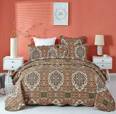 DaDa Bedding Earthy Moroccan Rustic Ogee Cross Scalloped Quilted Bedspread Set • $62.99