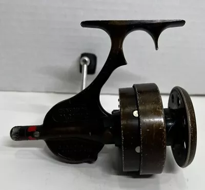 Vintage Centaure Pacific Fishing Spinning Reel Made In France • $55