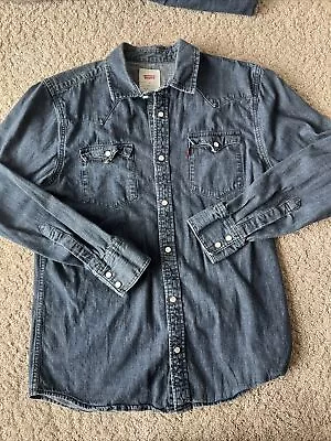 Levis Shirt Mens Medium Blue Pearl Snap Denim Western Jean Trucker Cowboy Casual • $7.29