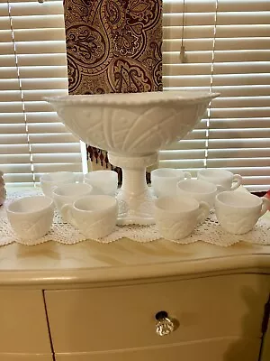 Vintage Westmoreland McKee Concord Punch Bowl Set • $125