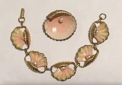 Vintage Lot Of 2. See Shells Brooch & Bracelet. Gold Tone Enamel Pearls. • $45