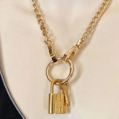 $149.95 • Buy Vintage, Louis Vuitton Padlock-Key Charm-Pendant 18in Gold Chain Necklace