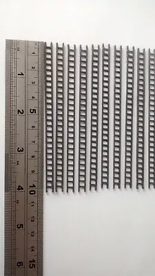 £3 • Buy 009 /00 Gauge Ladders