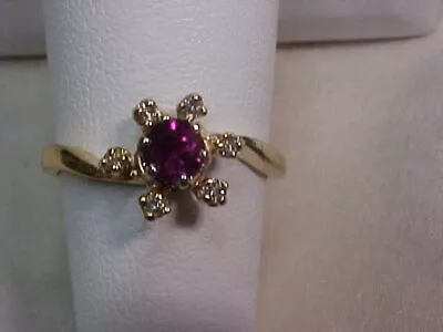 VINTAGE NATURAL RED RUBY & DIAMOND FLOWER RING 14K YELLOW GOLD Sz6.5 • $199.99