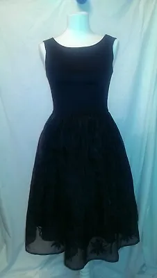 1950's Style Black Dress UK 10. Embroidered Mad Men/Cocktail. NEW. Cost £40.00 • £14.99