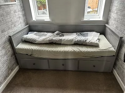 IKEA Hemnes Day Bed Pull Out Double Bed Guest Bed • £150