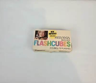 $11.99 • Buy Vintage Old Stock Sylvania Blue Dot Flash Cubes NIB 3 In Pack