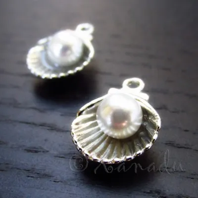 Scallop Shell With Pearl 15mm Silver Plated Seashell Charms C7326 - 5 10 20PCs • $2