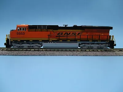 Kato N Scale Locomotive - Es44ac - Bnsf #5953 • $99.95