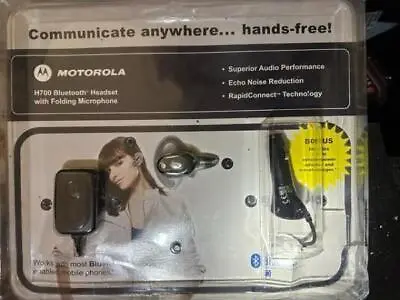 Vintage Motorola H700 Bluetooth Headset - Black (98686H) • $99.99