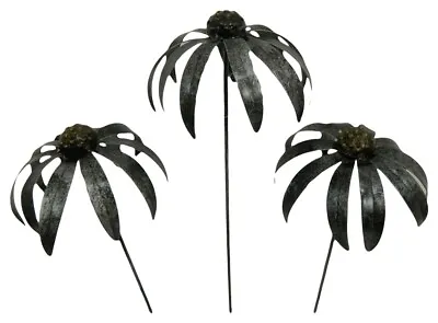 Metal Daisy Flower Garden Ornament Set Of 3 Echinacea On 100cm Stick - SILVER • £29.99