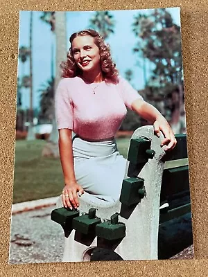 Photograph Of Actress Janet Leigh 6  X 4   • £2.99