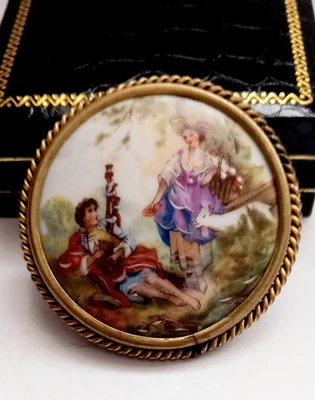 Vintage Limoges Porcelain Brooch In Gold Tone Metal Frame • £14.95