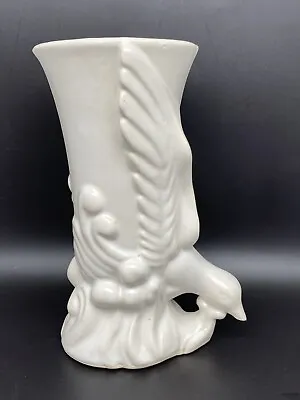 Vintage 7-1/4  Morton Pottery Seagull White Bird Of Paradise Vase Ocean Waves • $15.41