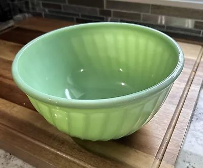 Vintage Fire King Green Jadeite Swirl Oven Ware 9  Mixing Bowl USA • $17.50