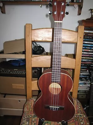 Kala KA-T Tenor Ukulele Natural Satin Gig Bag Fitted With New Aquila Strings   • £60