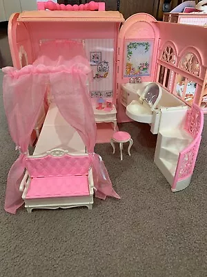 Vintage Barbie Sweet Dreams BednBath Handbag Dream House 1998 Portable Play Set! • $132.38