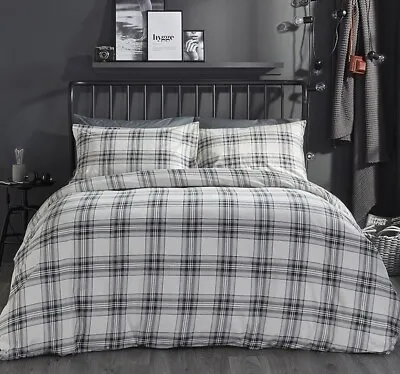 Christy Thurloe Grey Check  Superking Duvet Set New RRP£120 *see Images* • £45