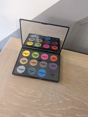 MAC Art Library - 'It's Designer' 12 Eye Shadows Palette BNIB RRP £42 • £31