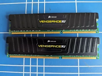 Corsair Vengeance LPX  DDR3 2x4GB - Black • £0.99