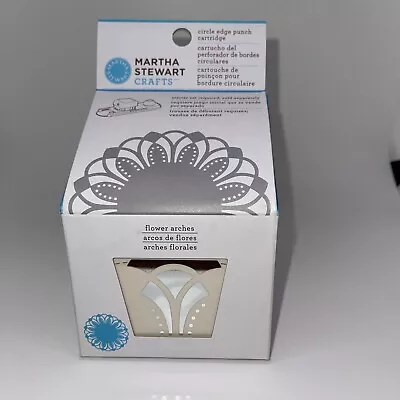 Nip Martha Stewart Circle Edge Flower Arches Punch Brand New In Package (f) • $14.99