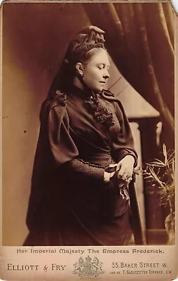 ROYAL Vintage Cabinet Card - GERMAN EMPRESS Victoria Adelaide 1840-1901 ELLIOTT • $0.99