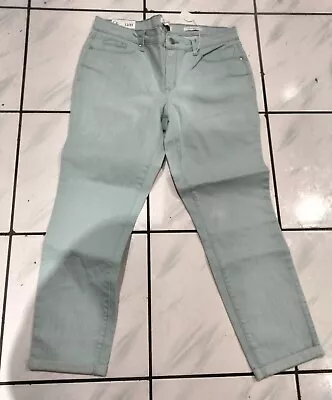 Jessica Simpson Rolled Crop Skinny Jeans 12/31 Mint Green  • $15