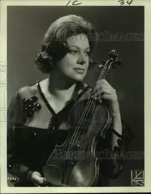 1971 Press Photo Pina Carmirelli Violinist Music From Marlboro Ensemble. • $19.99