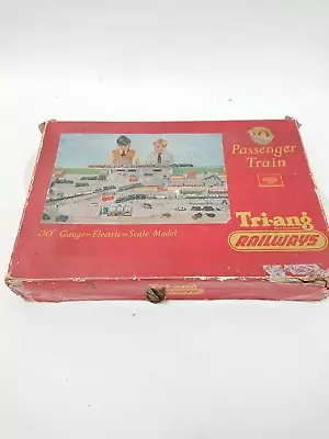 Vintage Boxed Triang Railways Passenger Train Ro 00 Gauge Electric Scale Model • £9.99