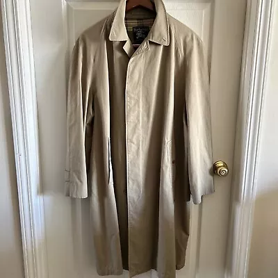 Burberry London Vintage Men’s Tan Trench Rain Coat Nova Check Overcoat Sz 52 • $150