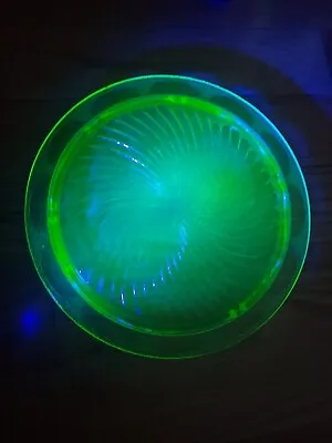 $7.99 • Buy Vintage Green Depression Uranium Glass Swirl Footed Cake Plate -10 