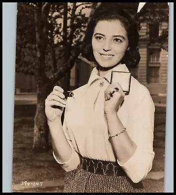 MARISA PAVAN STYLISH POSE STUNNING PORTRAIT 1954 ORIGINAL VINTAGE Photo 446 • $19.99