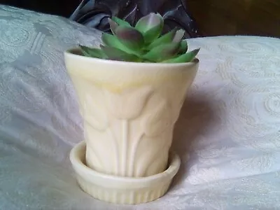 Vtg Shawnee Pottery Usa Pale Yellow Tulip Embossed Planter Pot Attached Saucer • $29.99