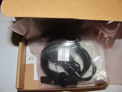 MOTOROLA RLN5312B Earpiece W/ Microphone And PTT Combined - ASTRO XTS APX • $50