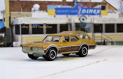 1971 1972 Oldsmobile Vista Cruiser Station Wagon Classic Model 1/64 Scale AA • $13.95