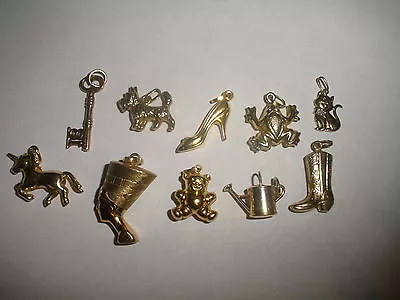 Vintage 9k 9ct Gold Charm  Antique Shape Door Key   This Auction 1 Charm Only  • $75