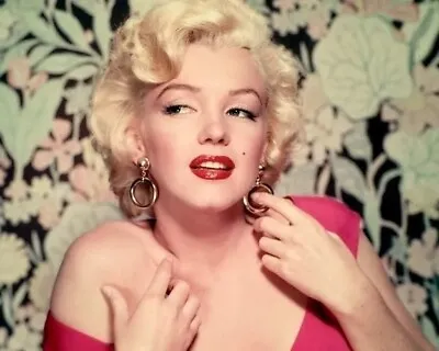 Marilyn Monroe Posing Red Lips 8x10 PRINT PHOTO • $6.98