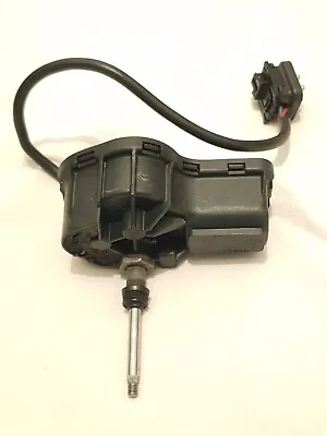 Mercedes W126 Right Headlight Wiper Motor EURO GEN1/GEN2 BOSCH 1268200442 • $149.99