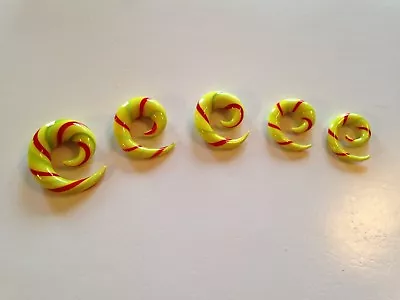 1 Pair 2g - 1/2 Inch  Red/Yellow/Green Glass  Spiral Tapers  Choose Your Size  • $2.49