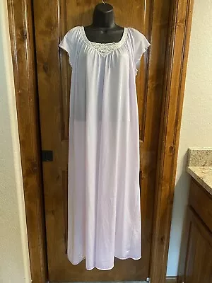 Vintage Miss Elaine Long Lavender Nightgown Medium • $14.99