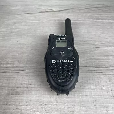 Motorola TalkAbout T5710 Black 22-Channel FRS GMRS Two-Way Radio Walkie Talkie • $12.21