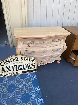 64720 Pulaski Furniture Decorator Dresser Chest • $325