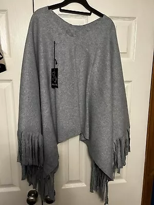 Jumper Poncho Baby Blue • £8