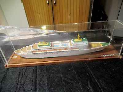 Vintage Ss Oceanic Scale Cruise Ship Model Home Lines Boat With Wood Box Display • $69.95