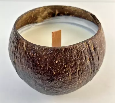 Coconut Candle Candle In Natural Coconut With 100% Soy Wax Excellent Perfume NEW • £12.75