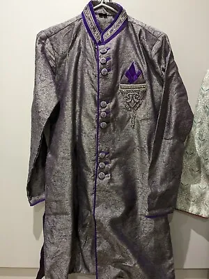 Mens Indian Suit. Size 36 • £60