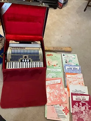 HOHNER  Hohner Accordian Twenty-L W/ Case Music Stand & Music Metal Flake Gold • $550