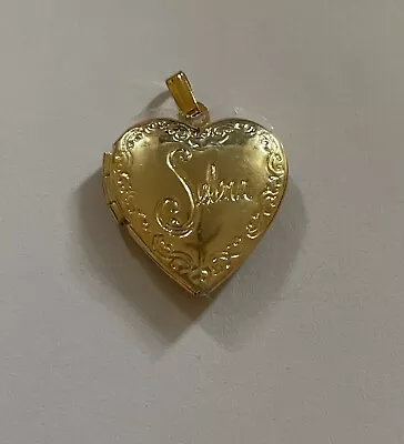 Selena Quintanilla Gold Locket (RARE) • $90