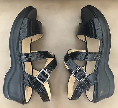 Michelle D Womens Size 7.5 Platform ADJUSTABLE Sandal Shoe Black MINT CONDITION￼ • $27.99